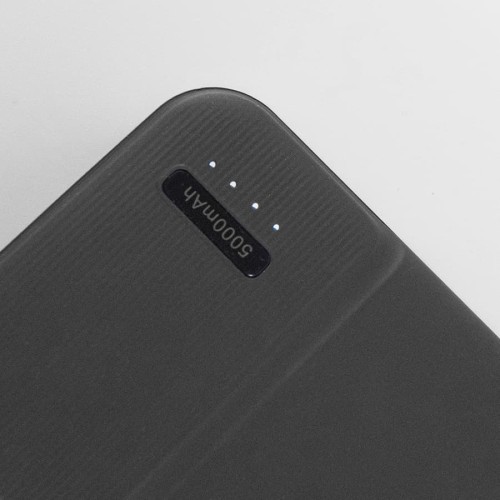 Универсальный аккумулятор Flash 5 (5000 мАч) с подсветкой и soft touch, синий, 9,8х6.3х1,3 см