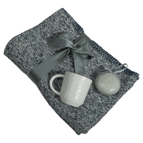 Подарочный набор HOLIDAY: плед, кружка, шар новогодний, коробка; синий