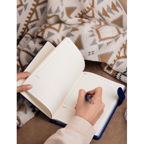 Ежедневник недатированный 