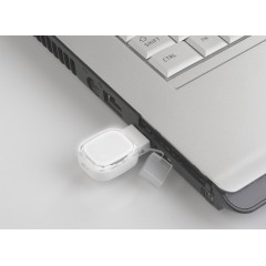 Флеш-карта 16 Гб с подсветкой логотипа, белый