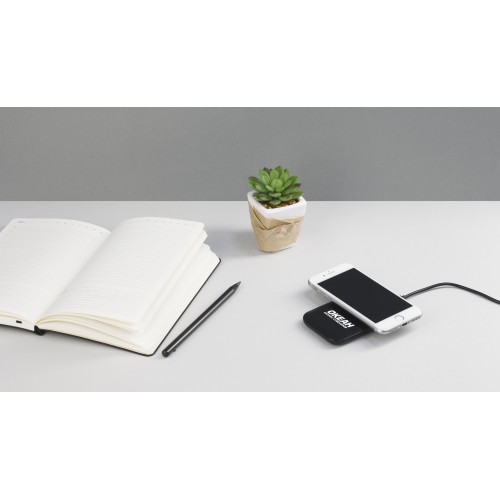 Настольное беспроводное зарядное устройство 