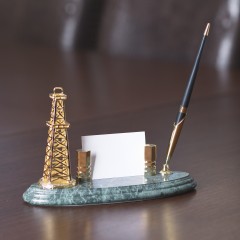 Подставка под визитки 