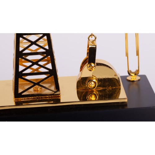 Подставка с часами 