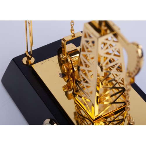 Подставка с часами 