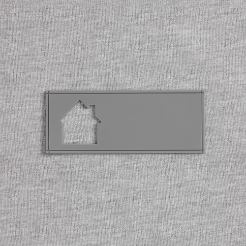 Лейбл из ПВХ с вырубкой «Дом», серый