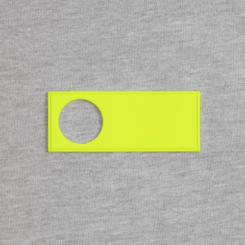 Лейбл из ПВХ с вырубкой «Круг», желтый неон