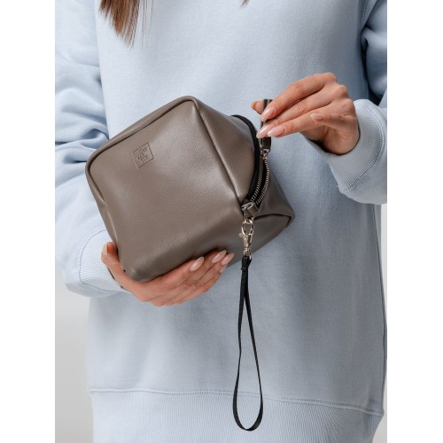 Дорожная косметичка Cubo, серая с логотипом