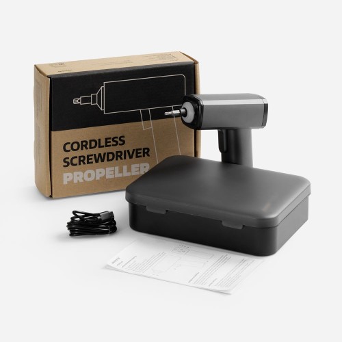 Отвертка аккумуляторная Propeller, черная