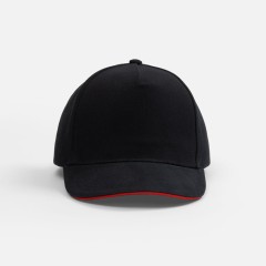 Бейсболка Classic 2.0, черная с красным кантом