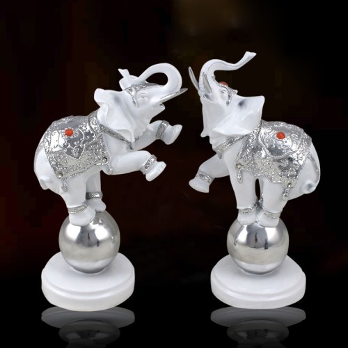 Набор статуэток "Слоны на шарах"