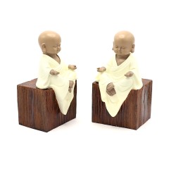 Набор статуэток "Маленькие монахи", подставка для книг