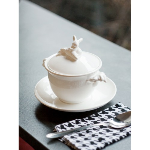 Бульонница "Кролик - Везунчик" с тарелкой, 425 мл, Белый