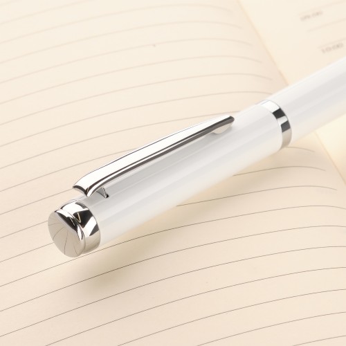 Шариковая ручка Соната (Sonata), белая